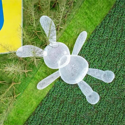 ガラス繊維の金属のウサギの彫刻の装飾的な屋外の正方形の芝生の装飾
